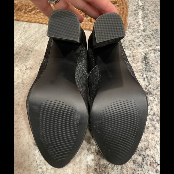 Black glitter Steve Madden stretch booties sz 7m. - Picture 4 of 7